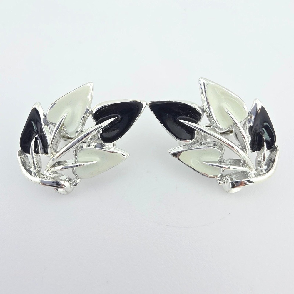 Vintage 75 Yr Old CORO Earrings Clip-On Leaves Black & White Enamel Silver Tone